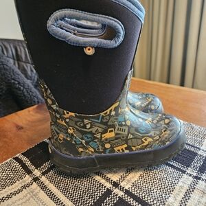 Bogs Kids Construction Print Snow Boots